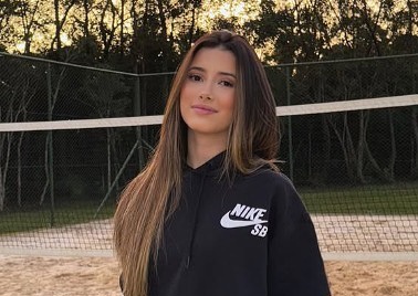 Laura Lumertz abre o coração ao responder fãs e relembra como transformou sua paixão por criar conteúdo em profissão