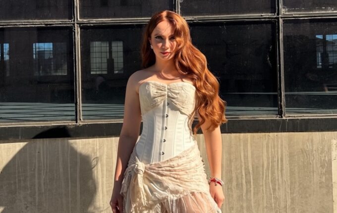 Nathalia Bacci transforma superação em ironia e brasilidade no novo single “Imagina Eu”