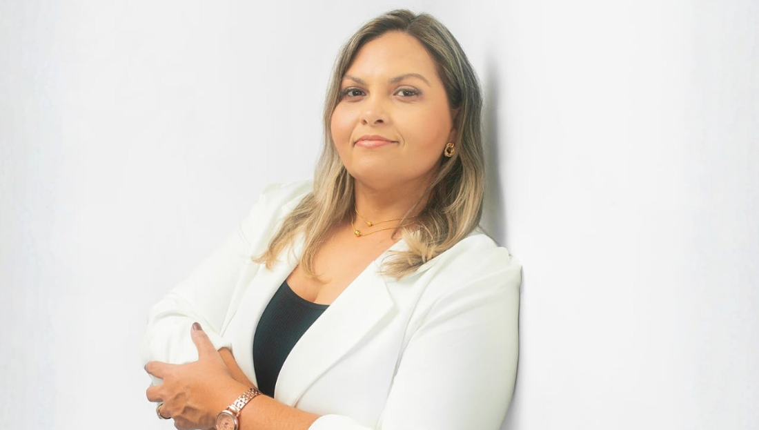Aline Rinaldi se torna referência contra multas que ultrapassam R$ 419 milhões