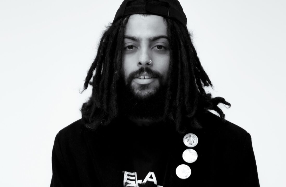 Coruja e Tropkillaz se unem em “Pássaro de Fogo”, single que antecede novo álbum do artista