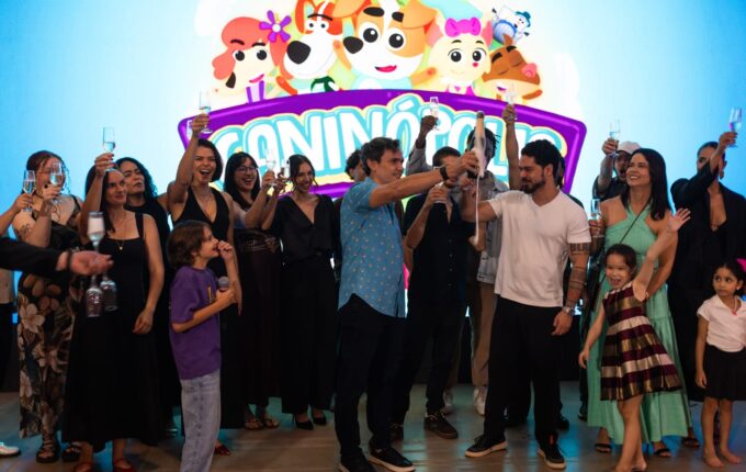 Caninópolis supera 1,5 bilhão de visualizações e recebe discos de Ouro e Platina
