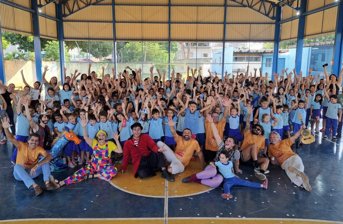 Caravana da Criança celebra 10 anos com arte nas escolas do DF